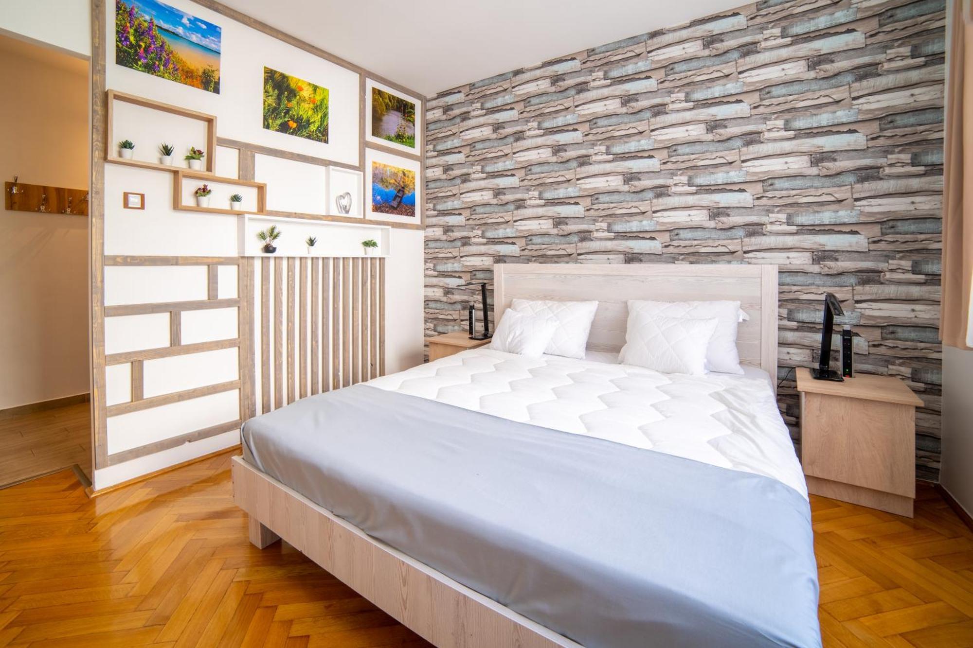 Comfort 14 -- Stylish City Apartment Netflix, Wi-Fi & Parking มิชโคลซ์ ภายนอก รูปภาพ